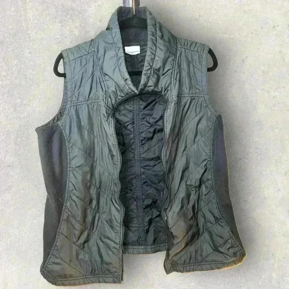Columbia size 1x vest (no zipper)